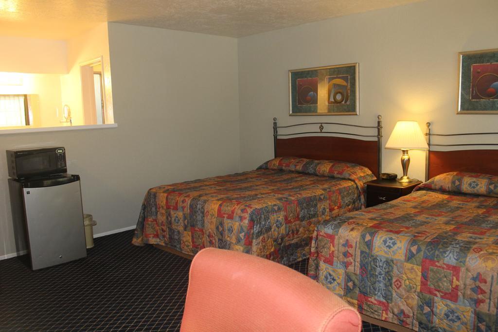 Golden Chain Motel Grass Valley Bagian luar foto