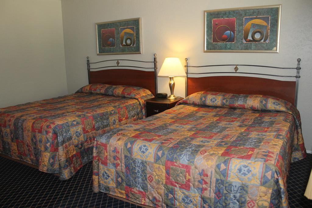 Golden Chain Motel Grass Valley Bagian luar foto