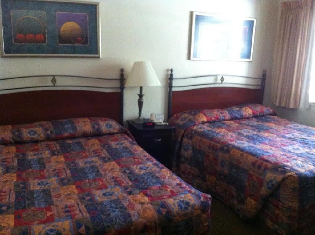 Golden Chain Motel Grass Valley Bagian luar foto