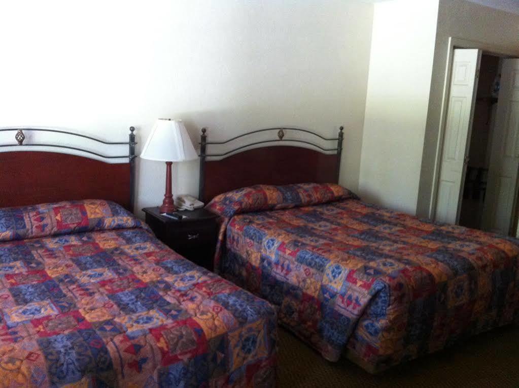 Golden Chain Motel Grass Valley Bagian luar foto