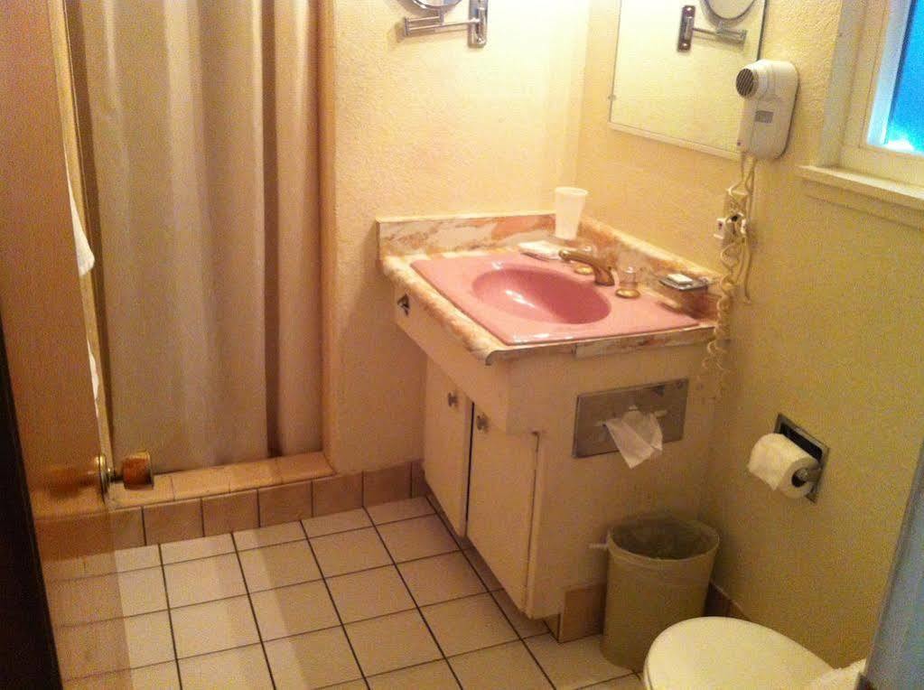 Golden Chain Motel Grass Valley Bagian luar foto