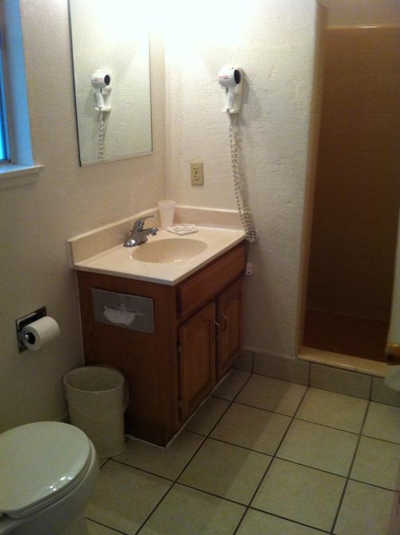 Golden Chain Motel Grass Valley Bagian luar foto